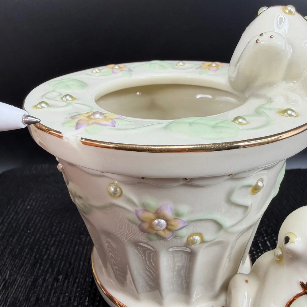 Lenox Porcelain Frog Planter Ivory Gold Trim Faux Pearl Floral Garden Decor READ